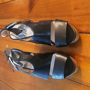 Michael Kors Sandals Size 9 Black Leather Fits Like 8 1/2